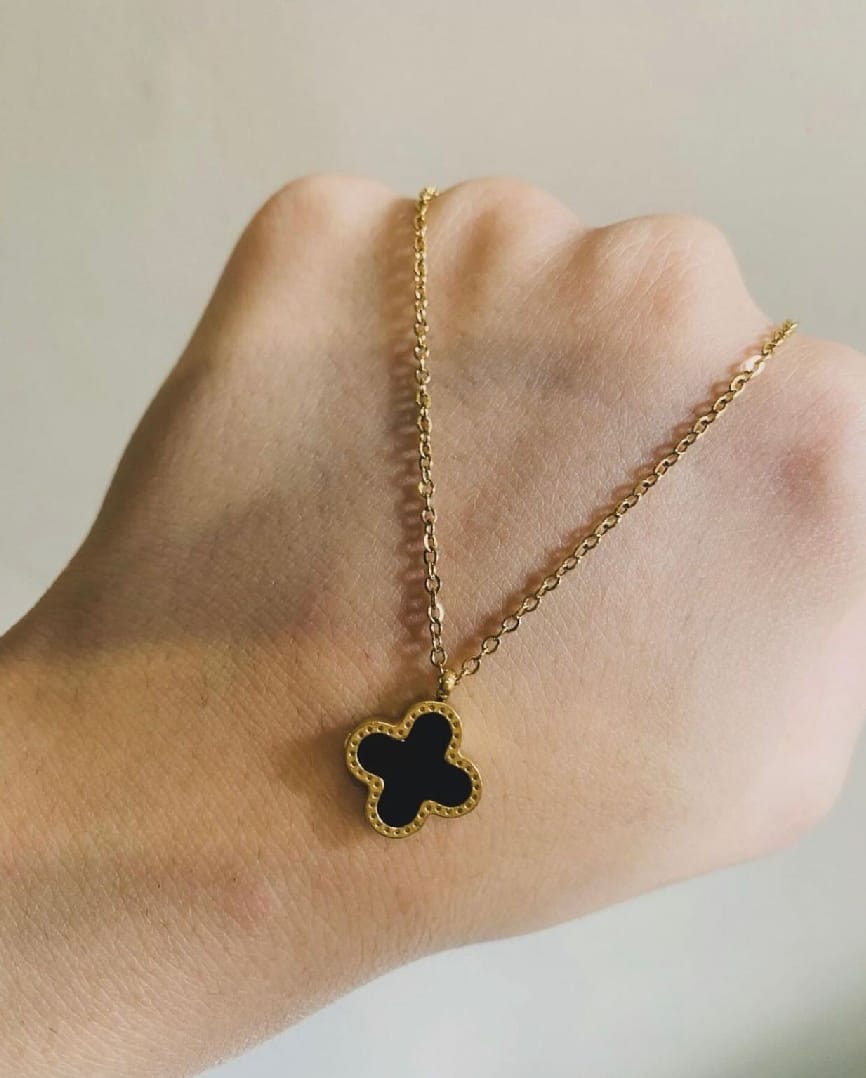 Clover Pendant