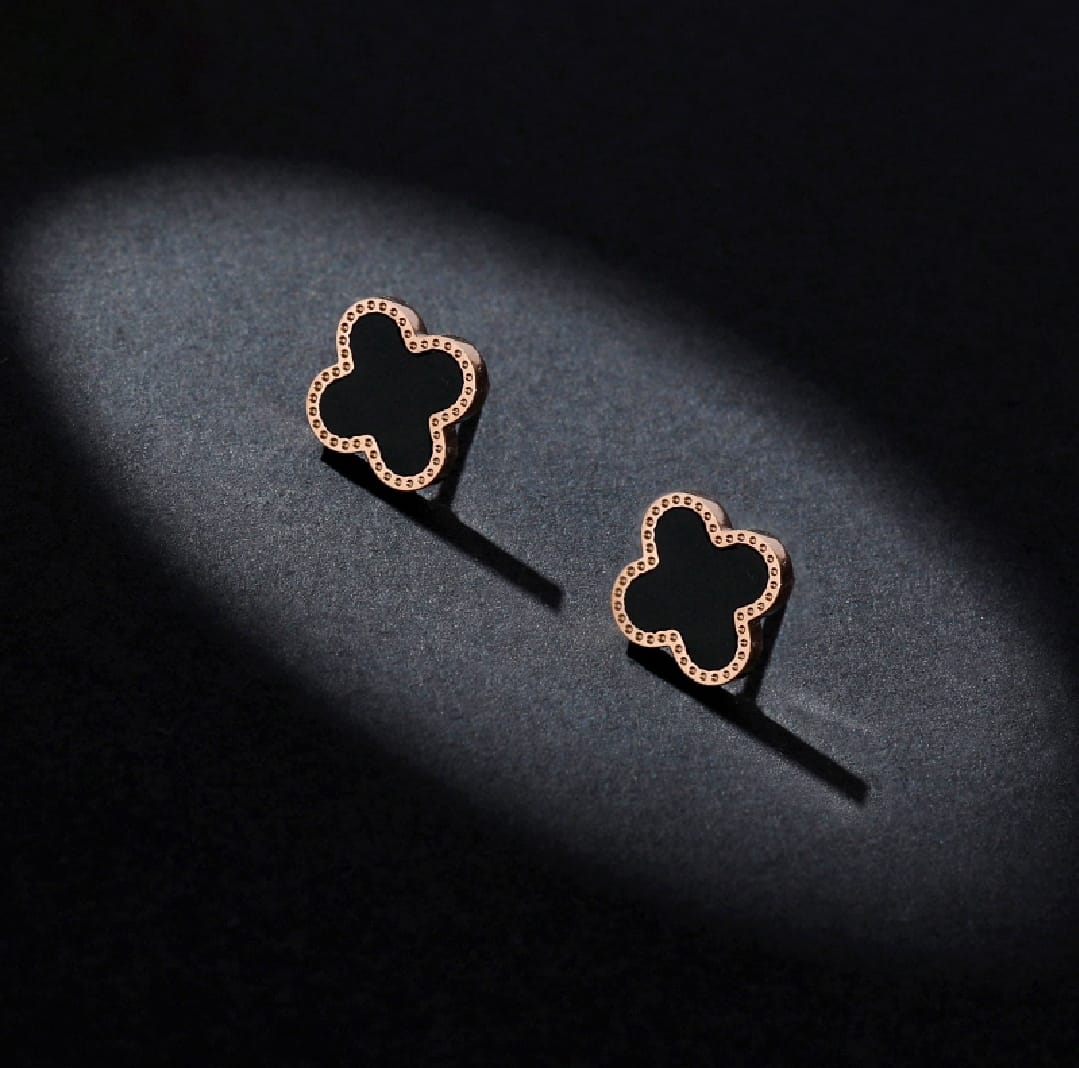 Clover earring
