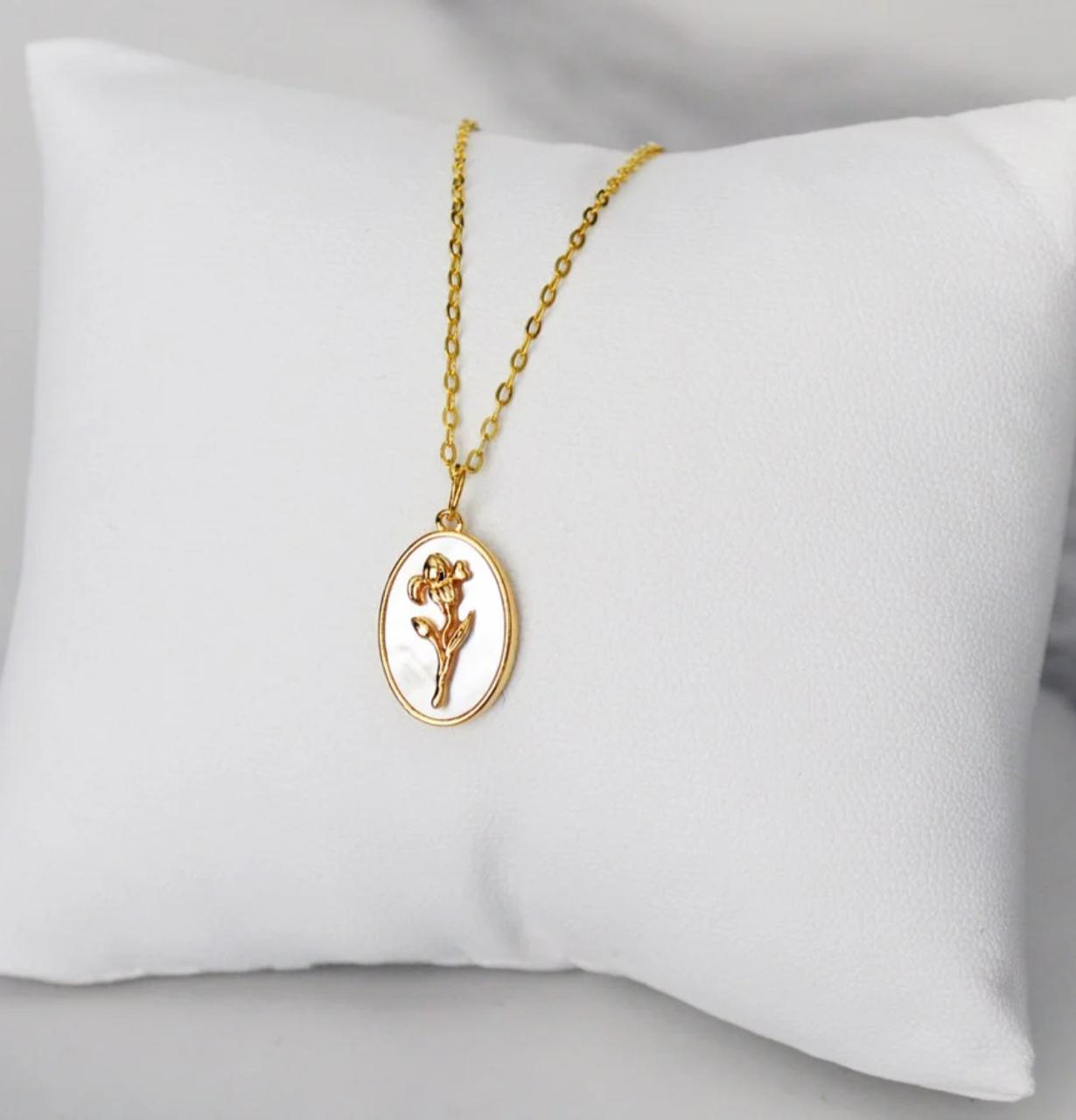 Pearl with Gold Flower