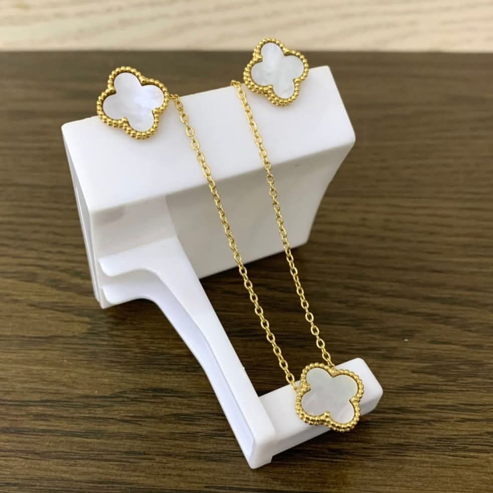 Pearl Clover set
