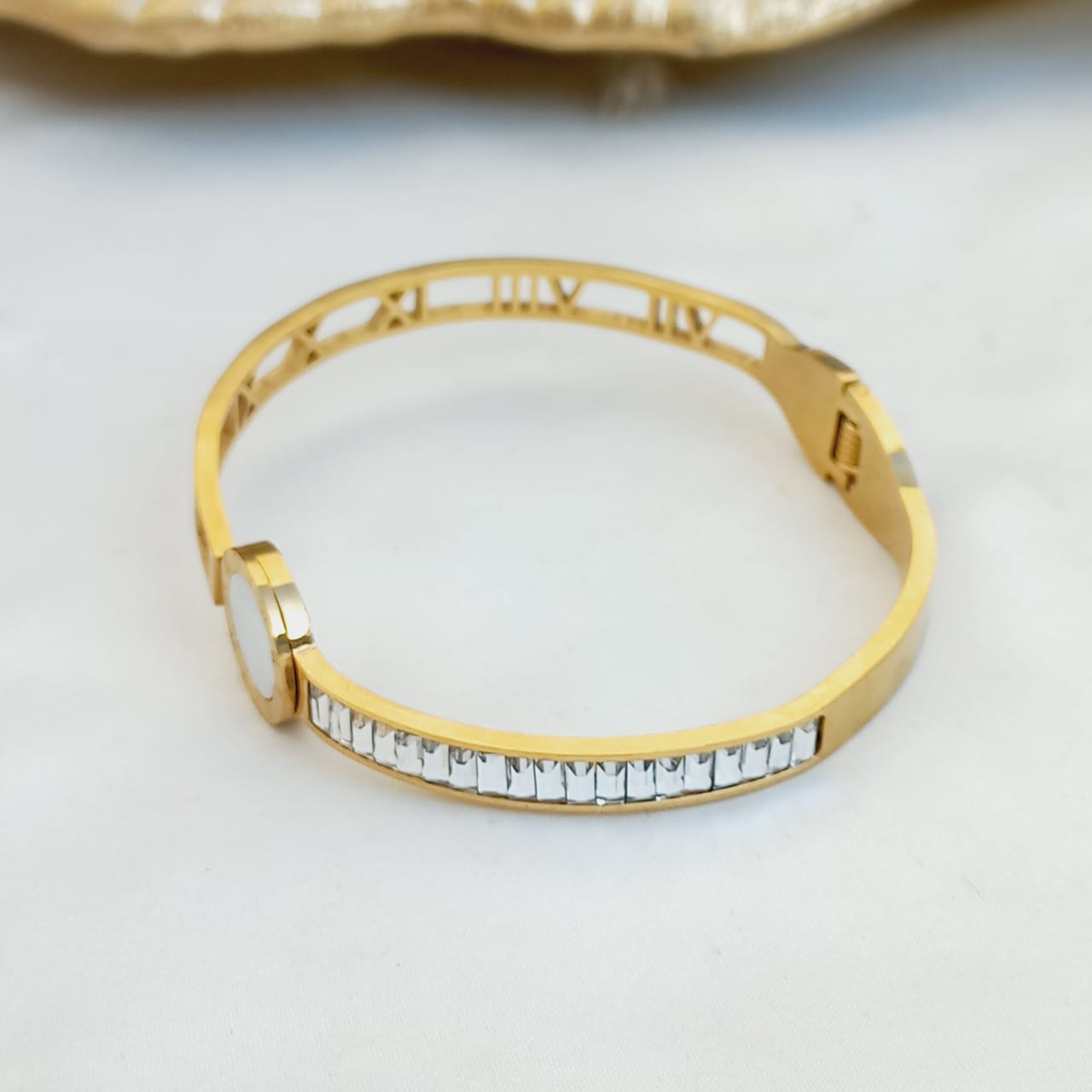 Numeric with Bracket Stone Bracelet