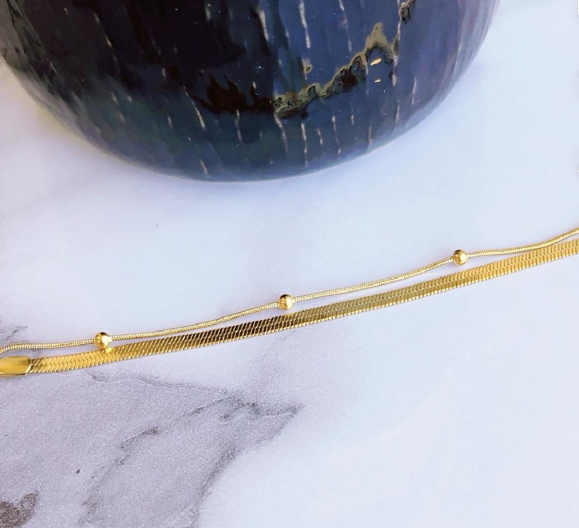 Simple and Light Luxury Bracelet
