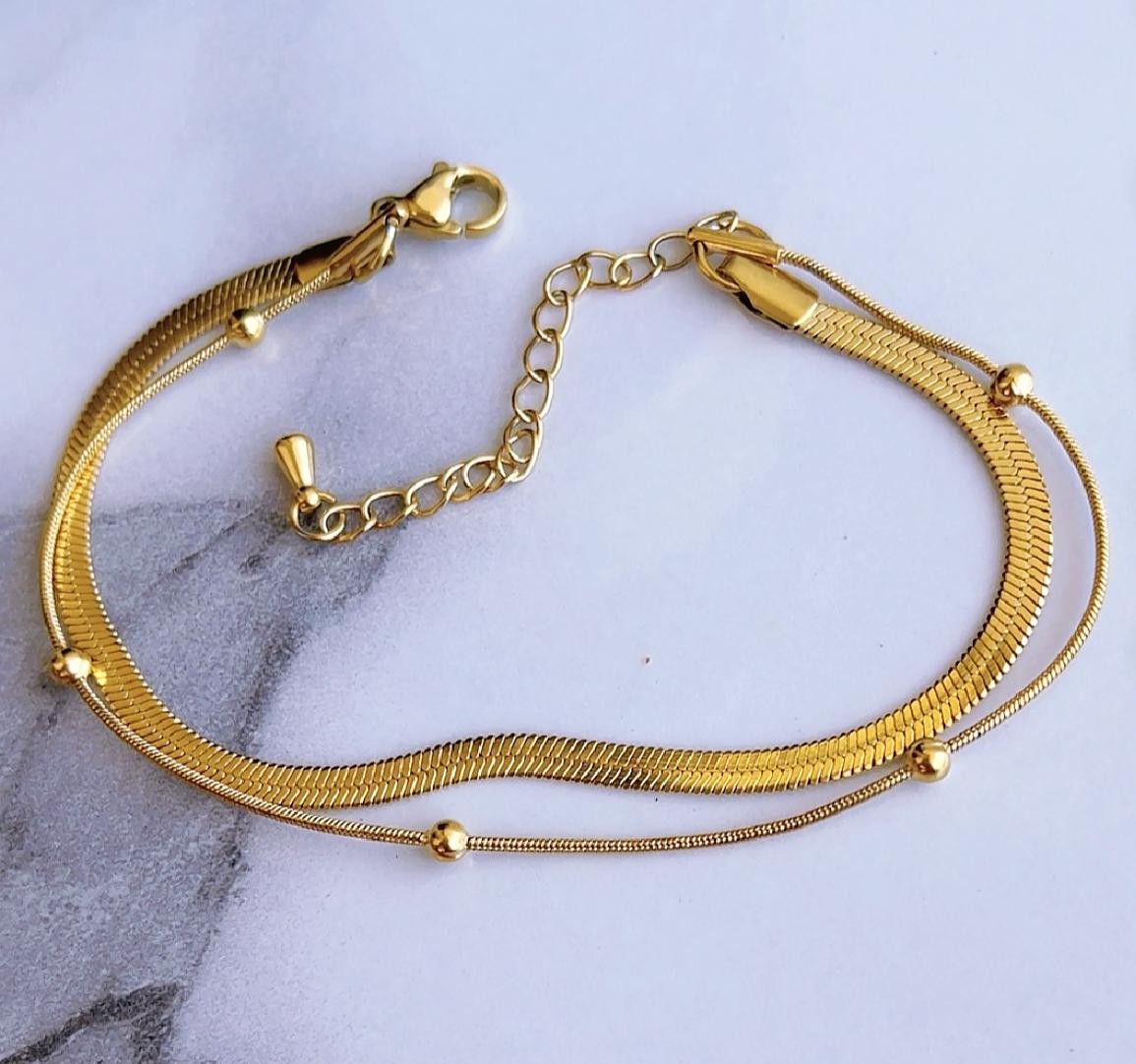 Simple and Light Luxury Bracelet