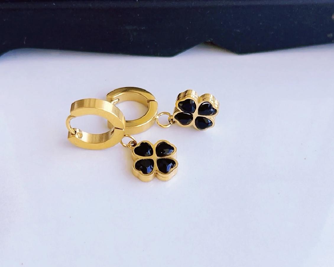 Four Heart Clover Earring