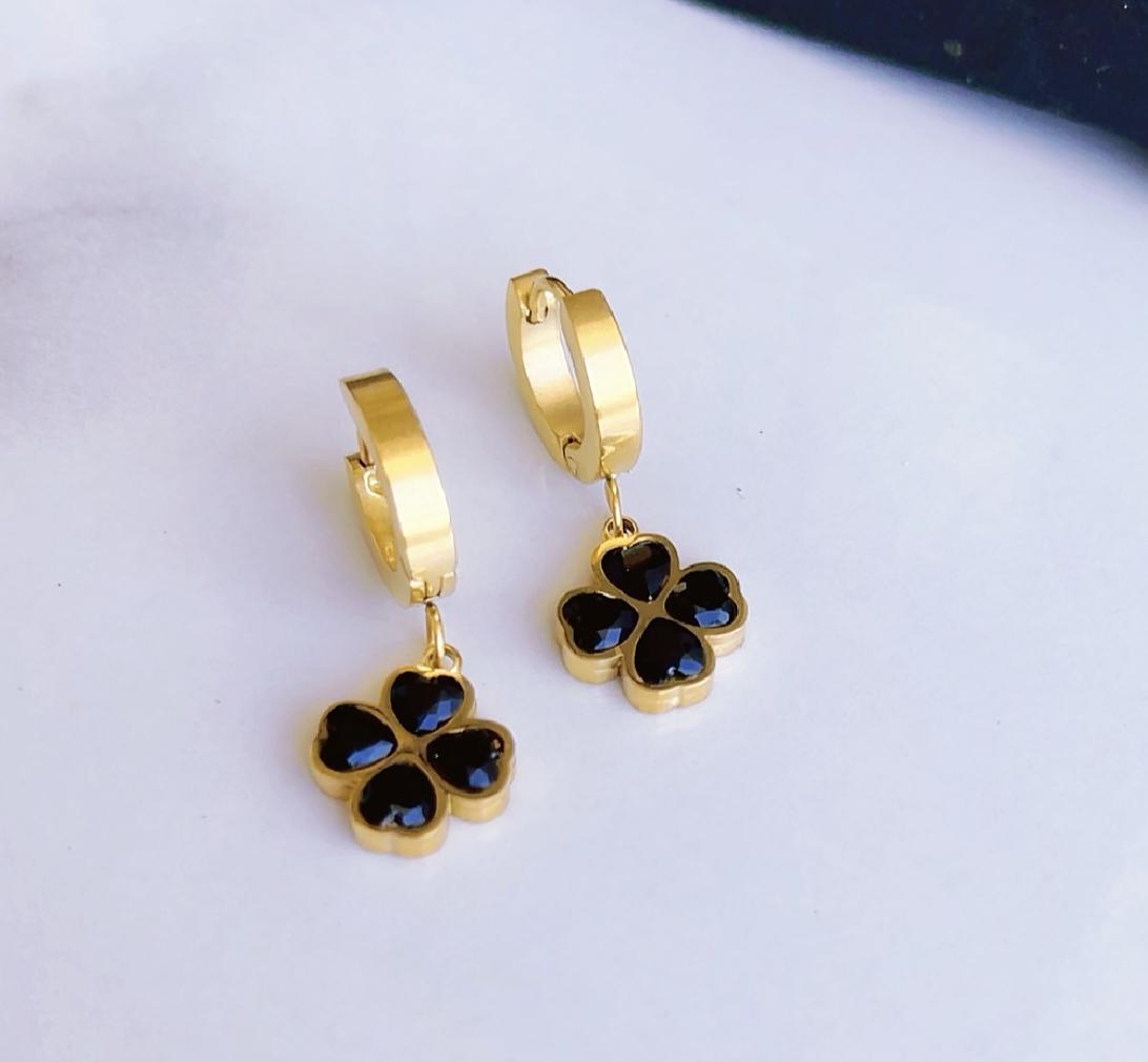 Four Heart Clover Earring