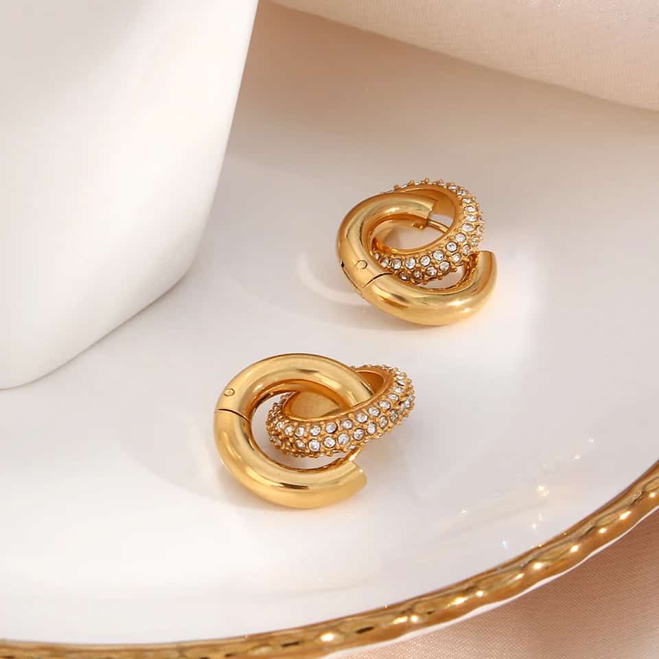 Zircons luxury design earrings waterproof trash free