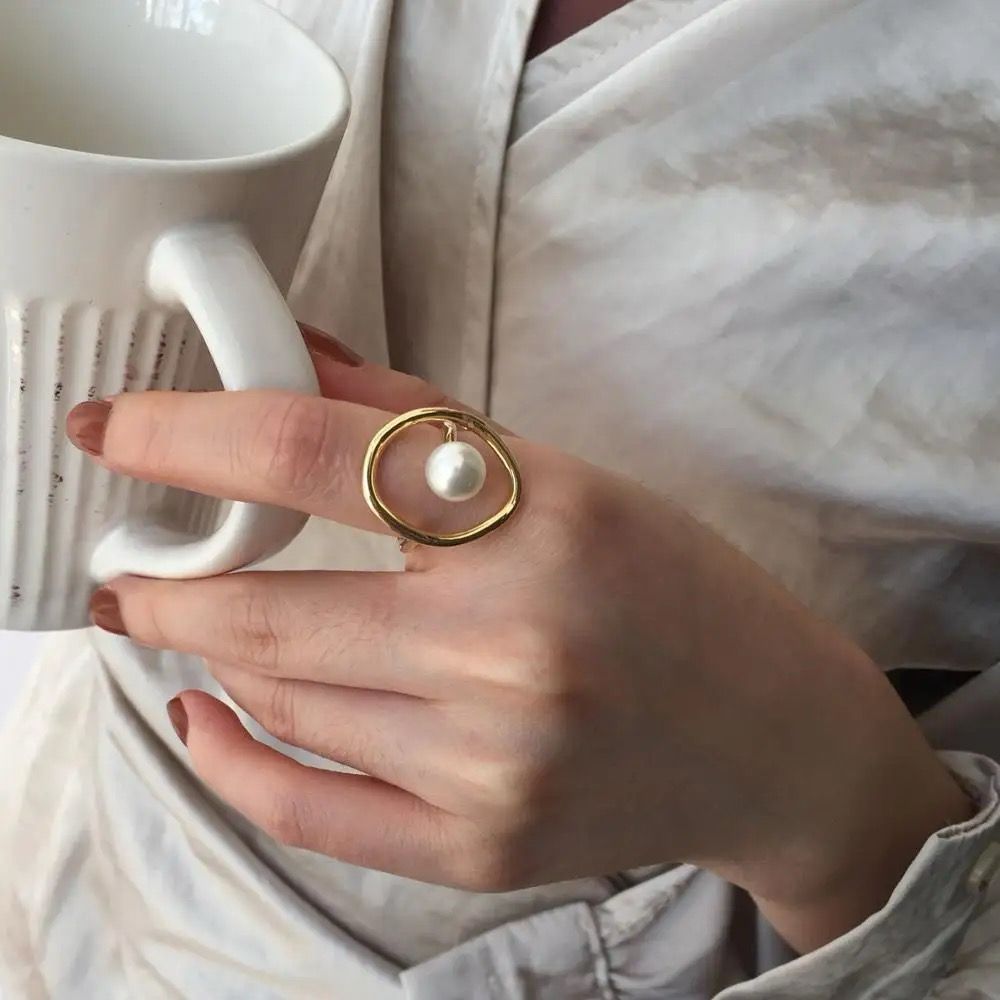 Floating Pearl Ring