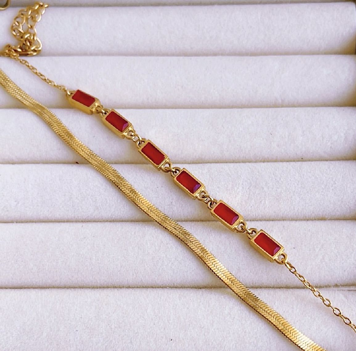 Bracket Ruby with snack chain