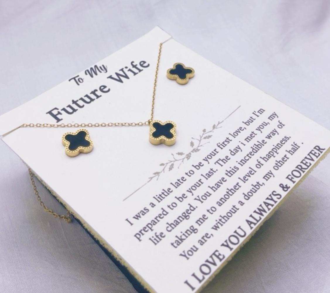 Clover pendant set Future wife gift box