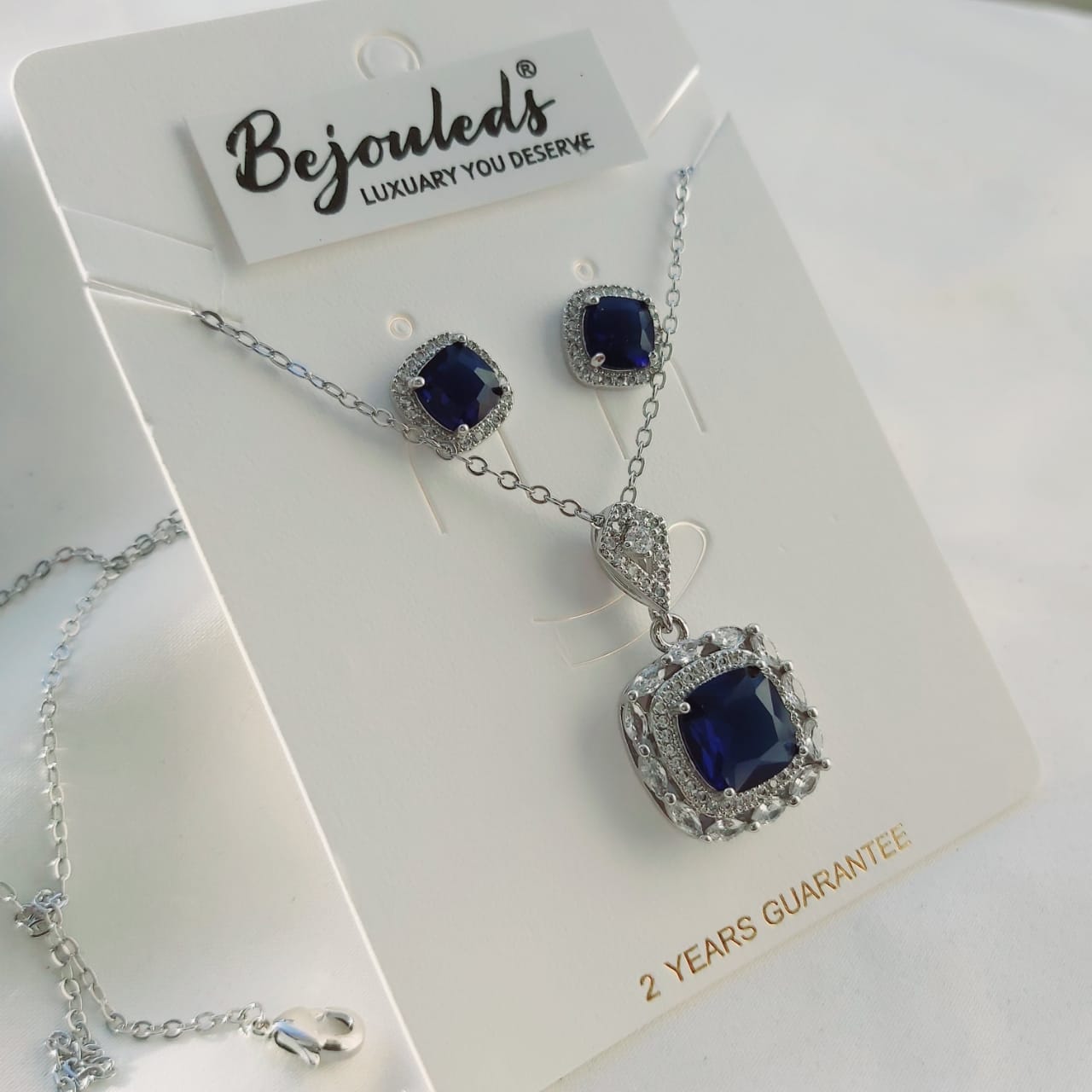 925 silver Zircon Cution Cut pendant set