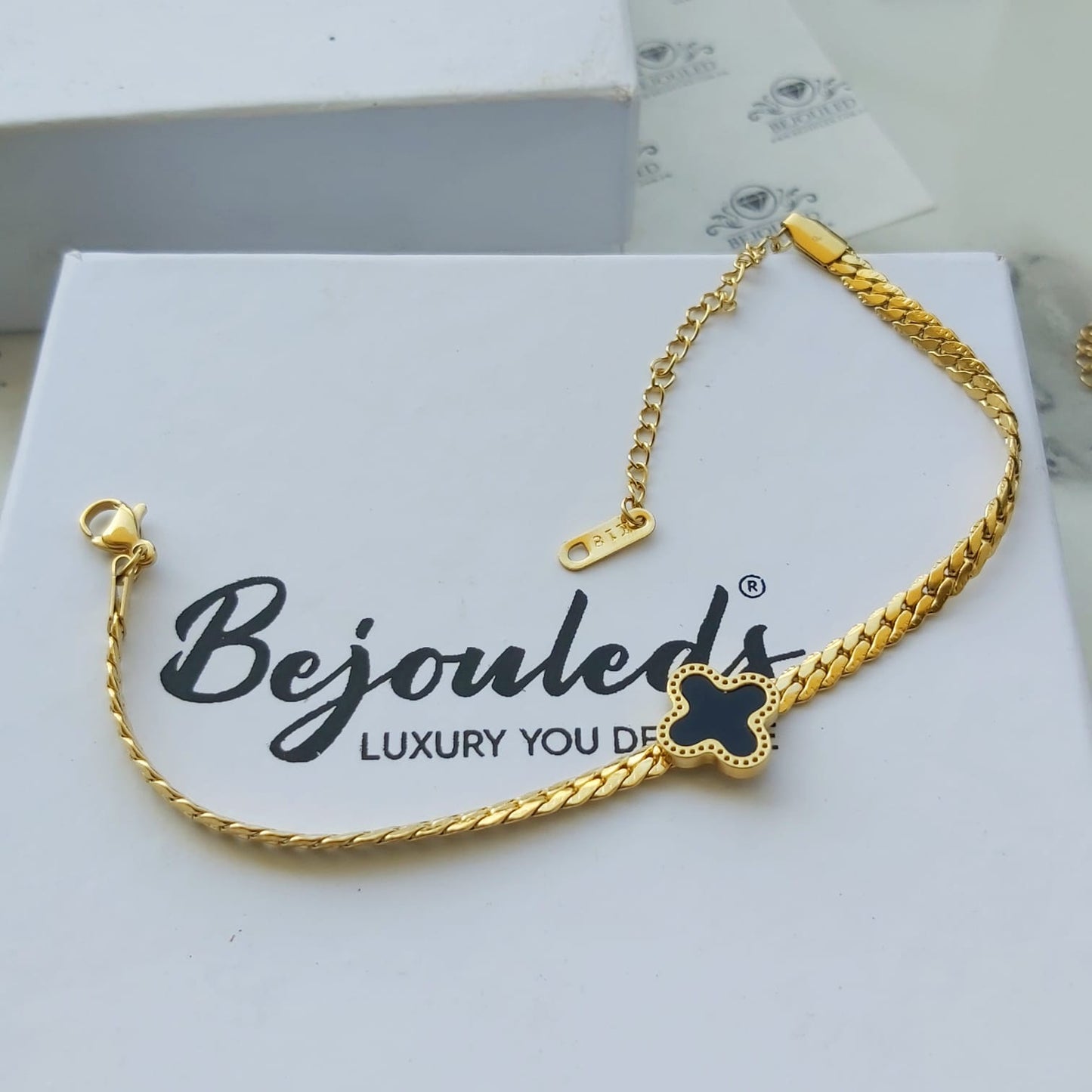 Clover Dial Bracelet