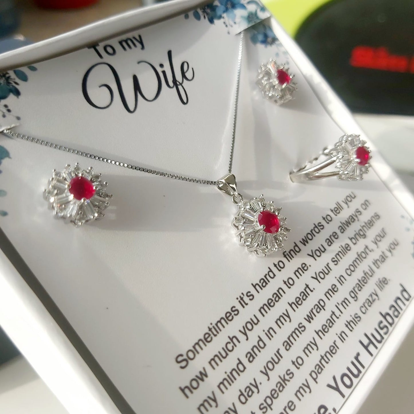 Bracket Zircons 925 silver coated pendant set wife gift box