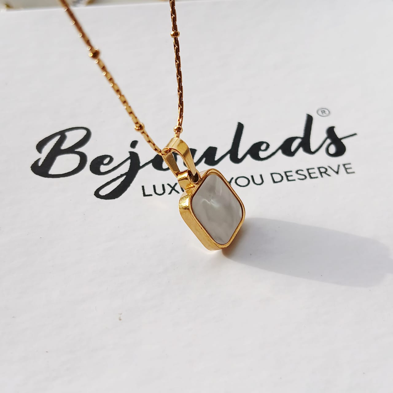 Black & white Square tow side Necklace