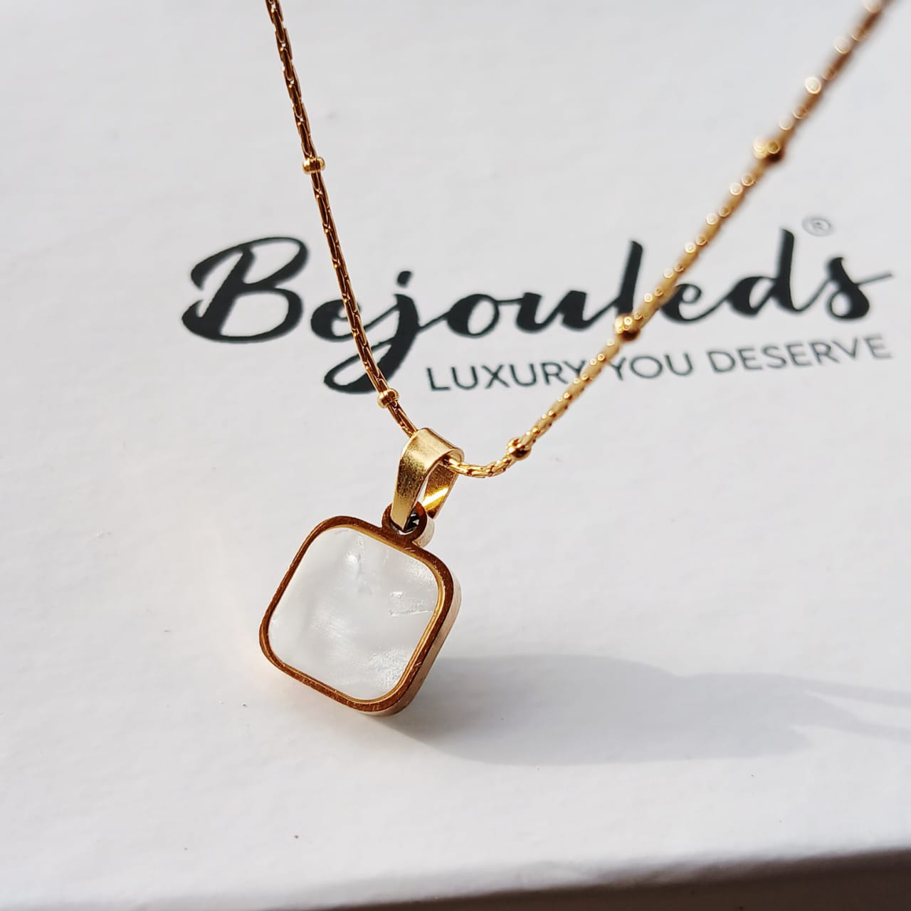 Black & white Square tow side Necklace
