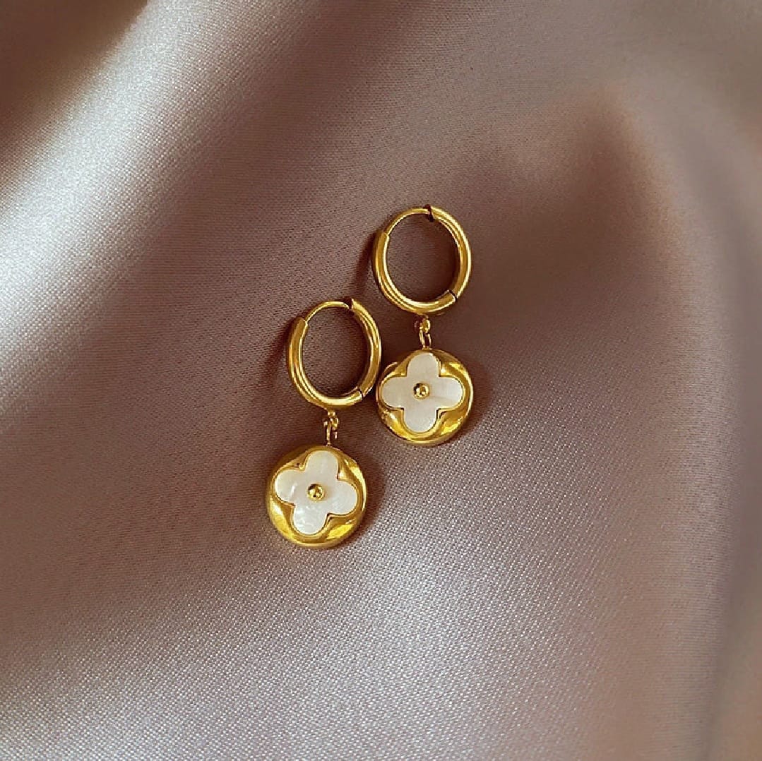 Yuki's Hoop Earrings