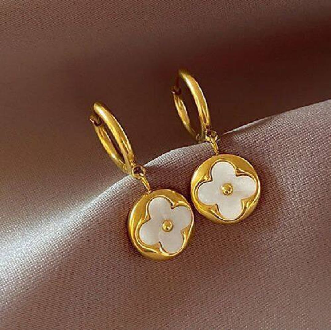 Yuki's Hoop Earrings