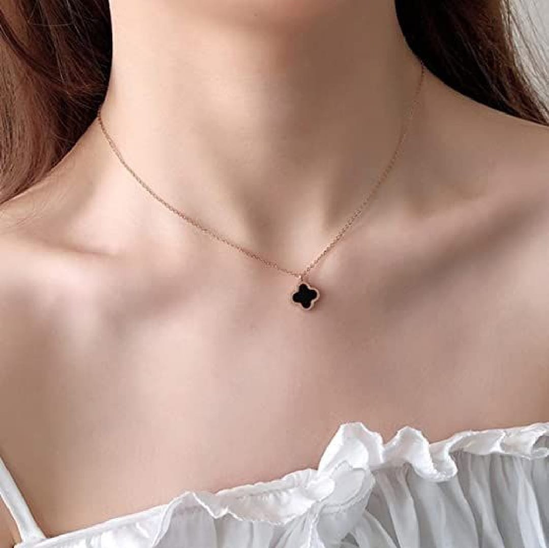 Clover Pendant