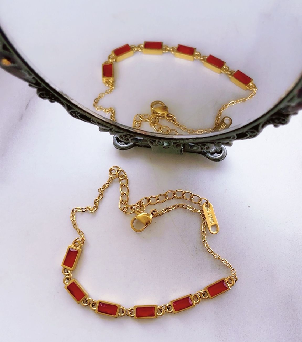 Bracket Ruby with snack chain