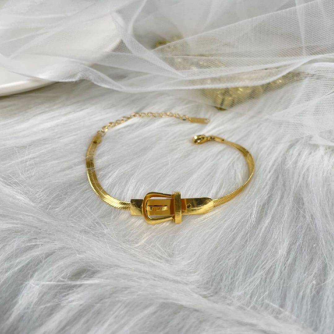 Gold Buckle Bracelet