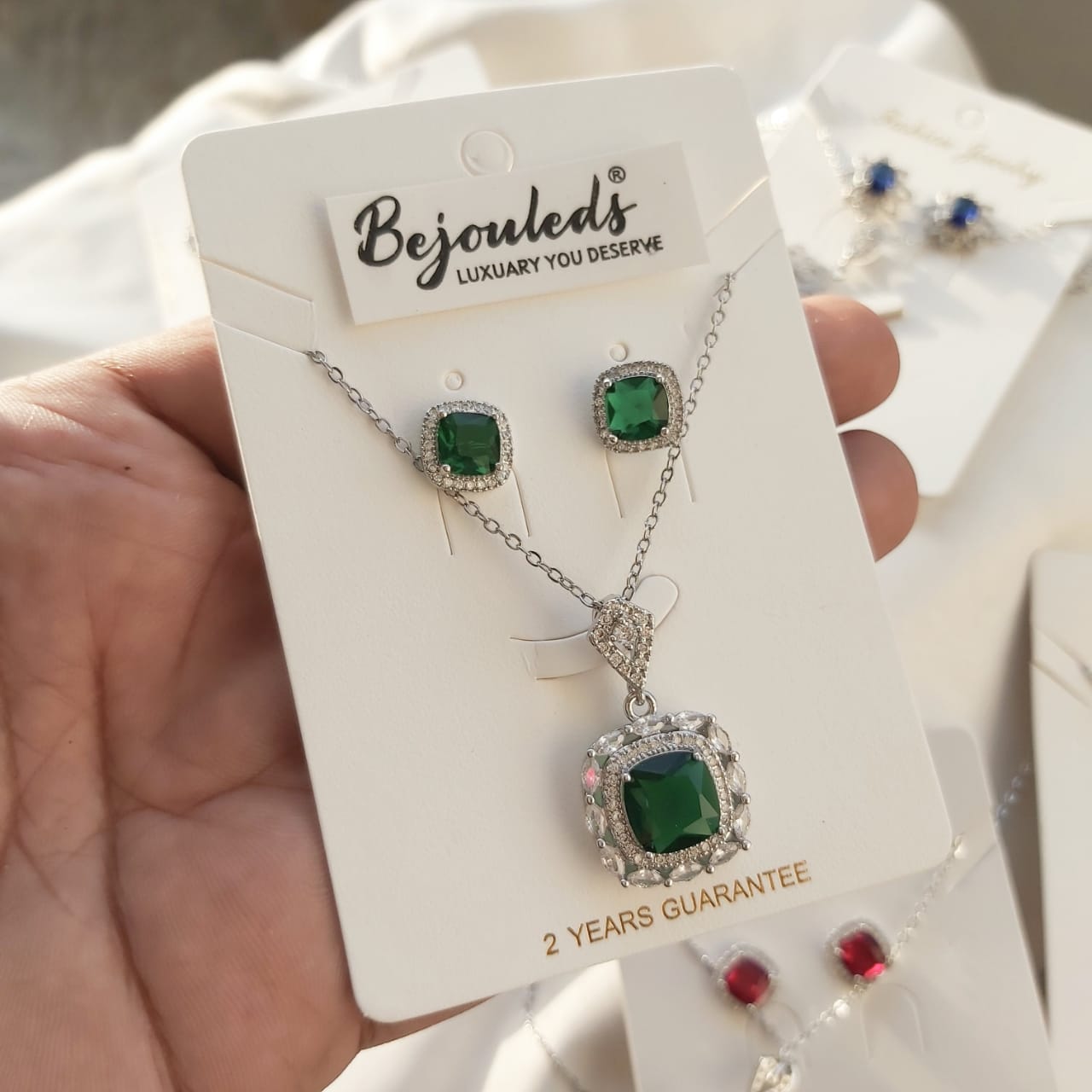 925 silver Zircon Cution Cut pendant set