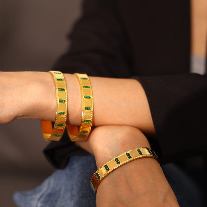 Vedanta Hand Cuff