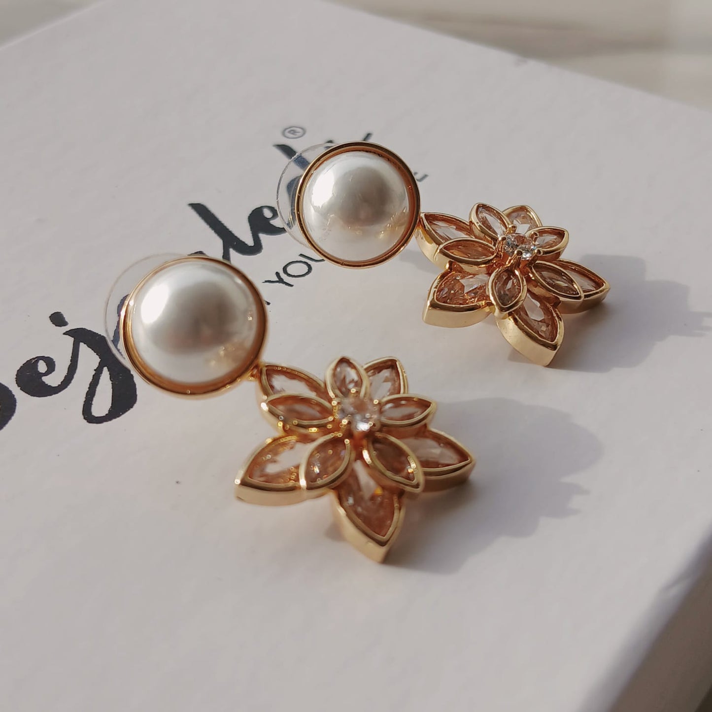 Vintage style light luxury