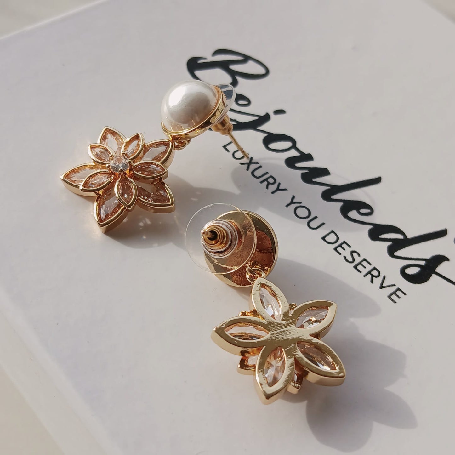 Vintage style light luxury