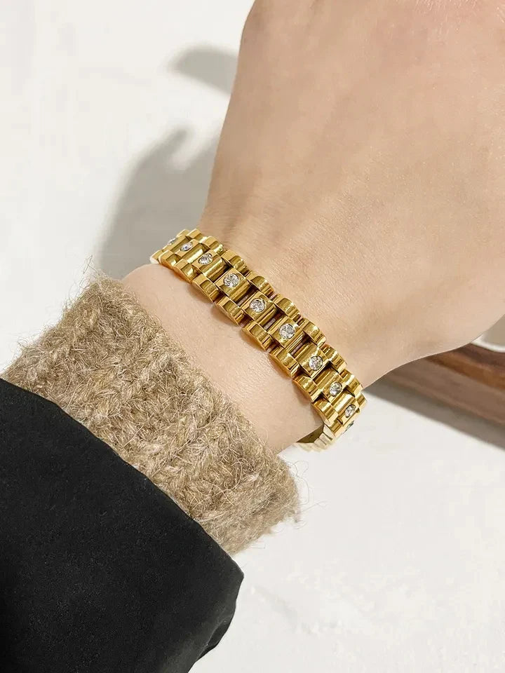 Stainless steel Gold charming Zirconic hand chain bracelet