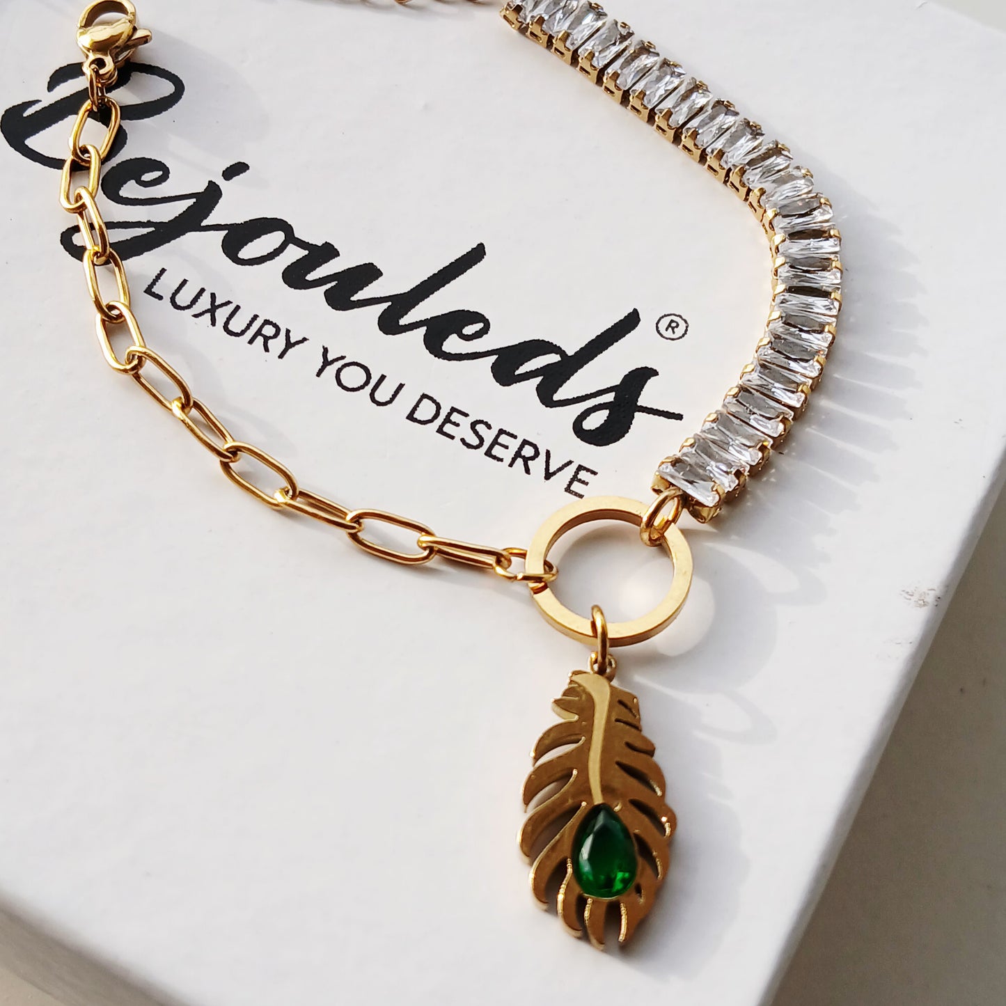 Classic feather bracelet