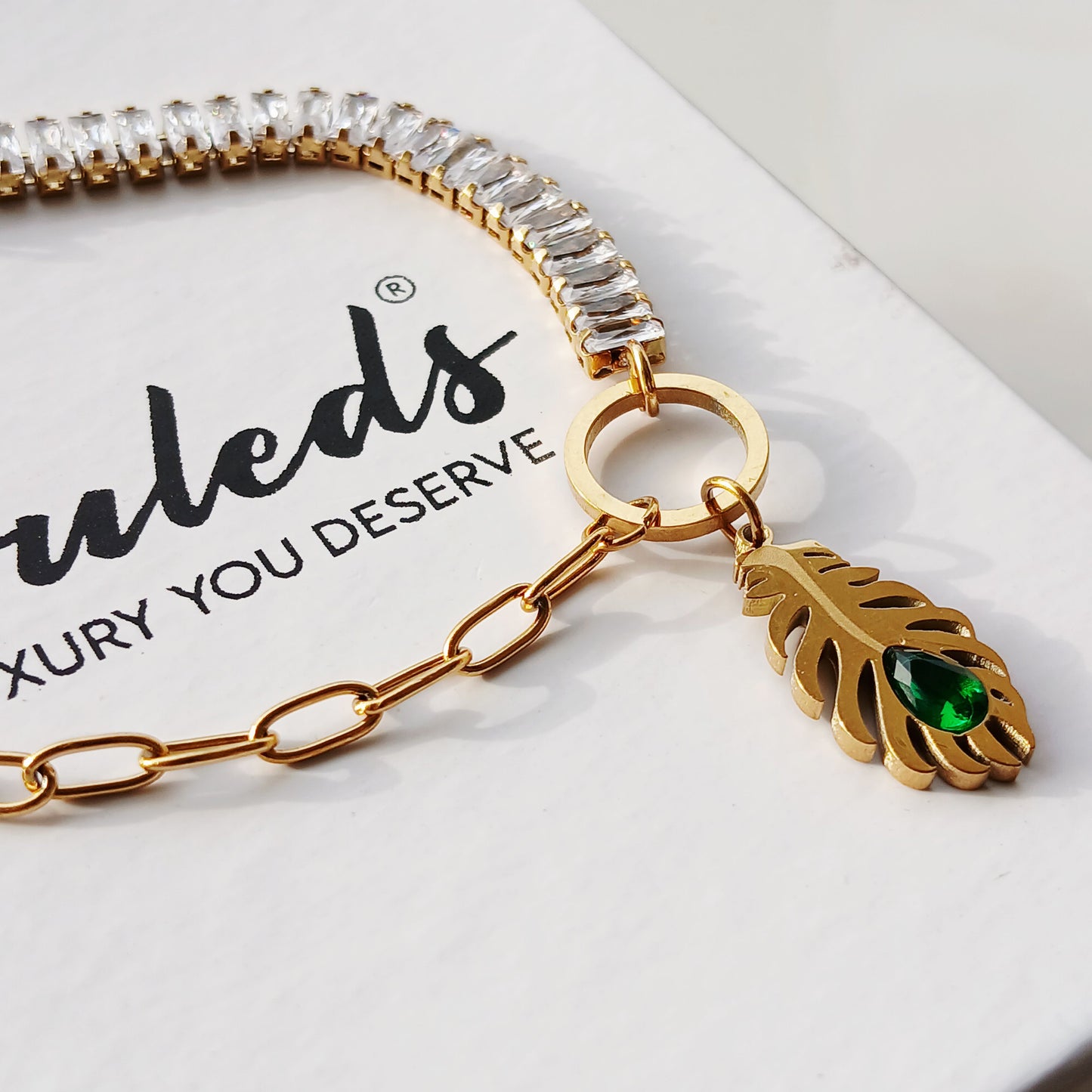 Classic feather bracelet