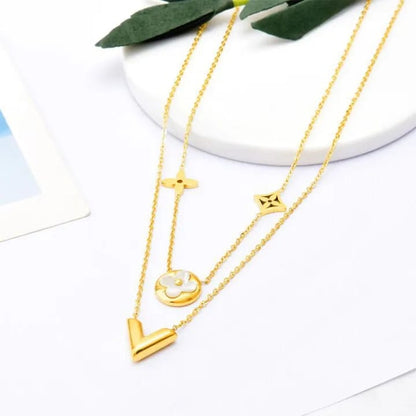 V Pendant Necklace Tassel Four-Leaf Clover Shell
