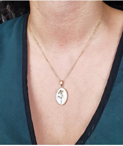 Pearl with Gold Flower