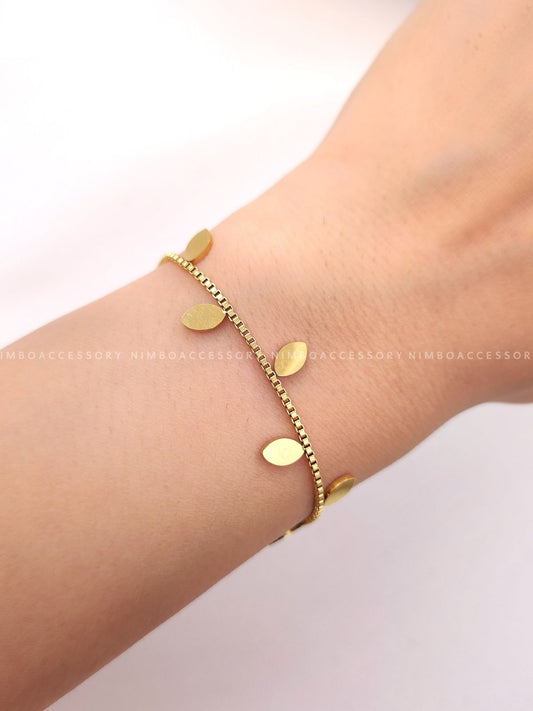 Gold Leaf stylish Bracelet