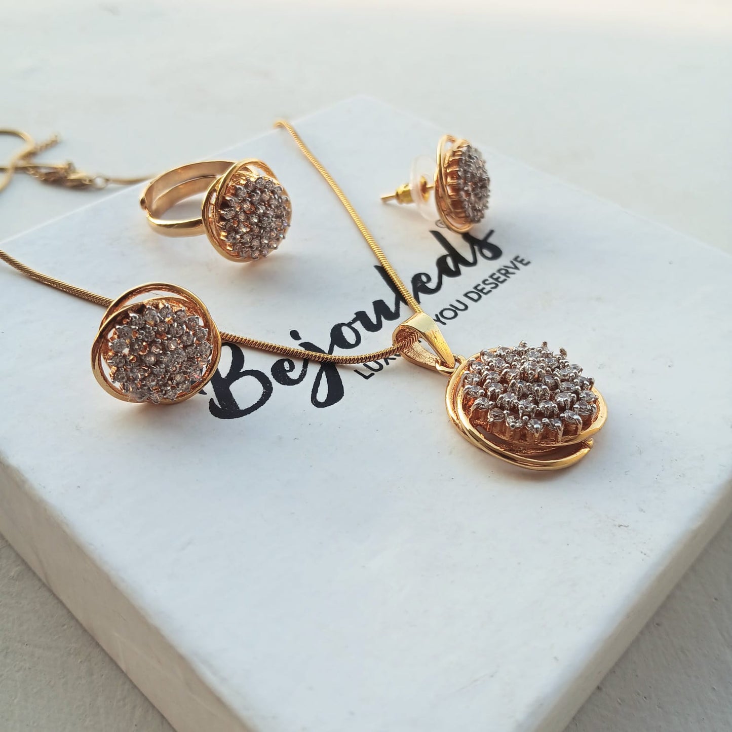 Diamond Style  pendant set