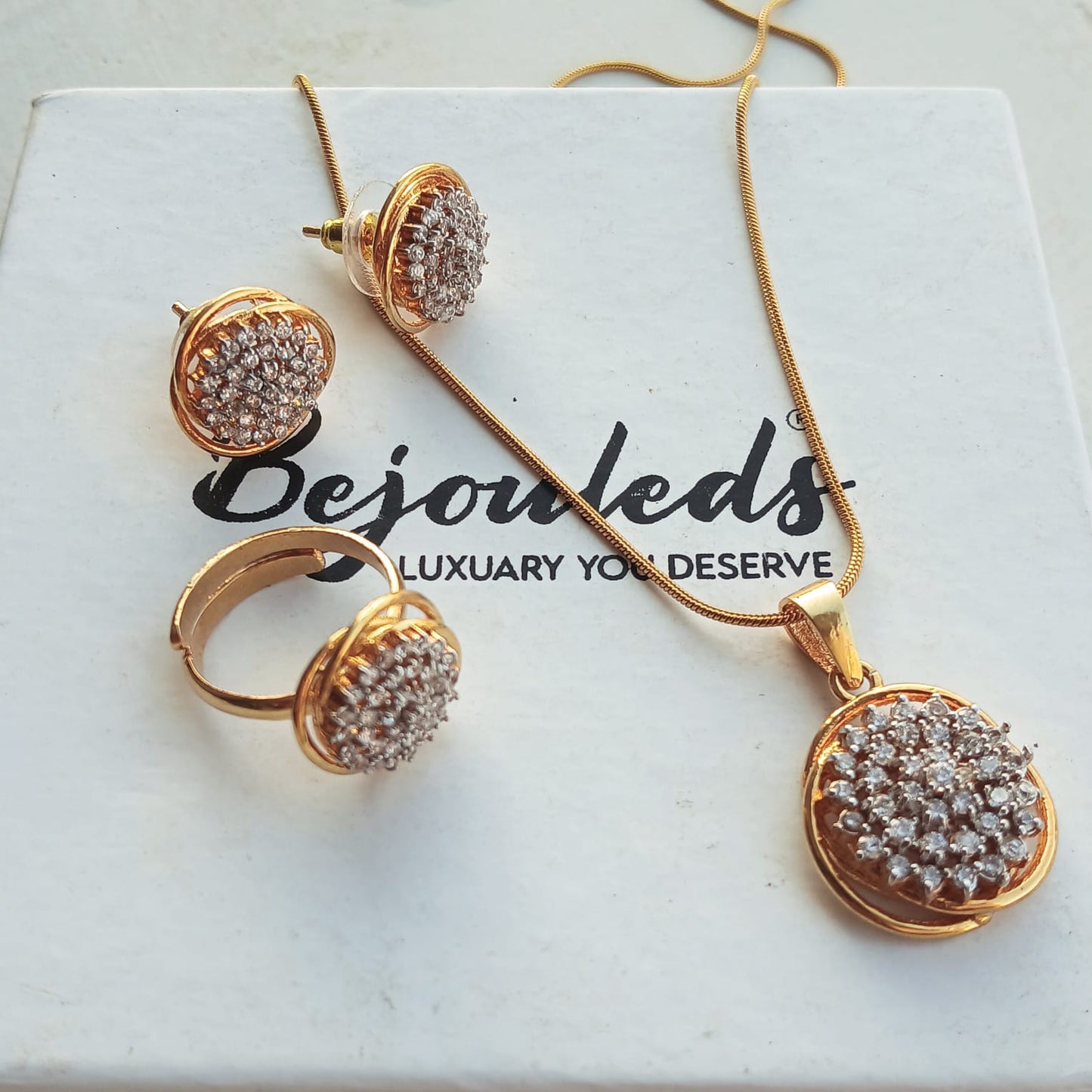 Diamond Style  pendant set