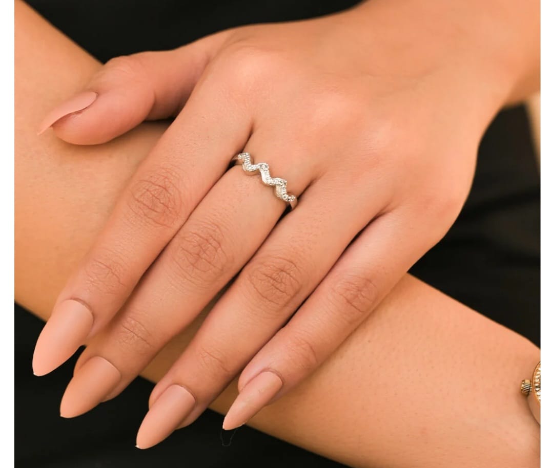 Wave zirconium Ring