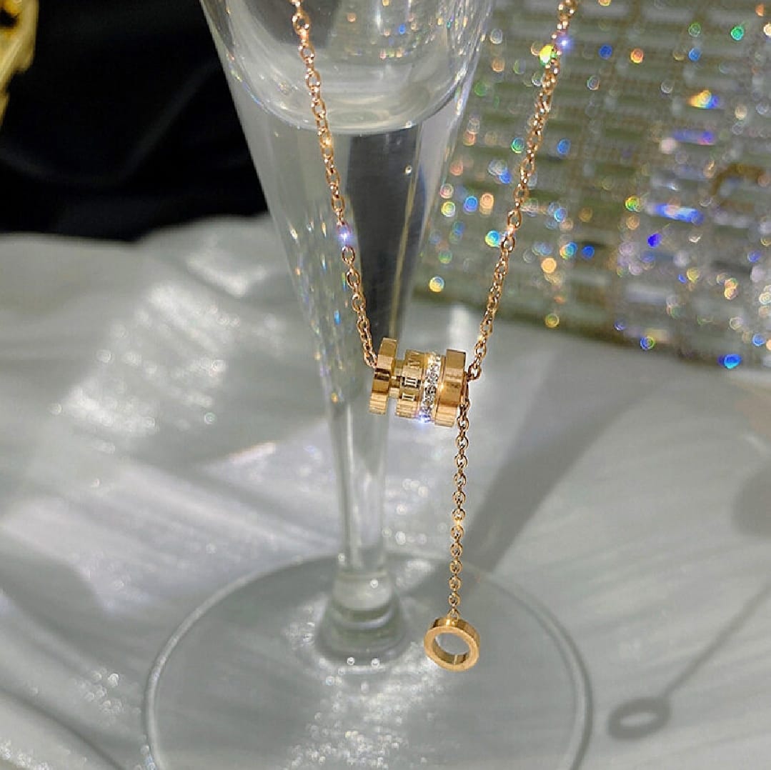 Tide Clavicle Chain Pendant