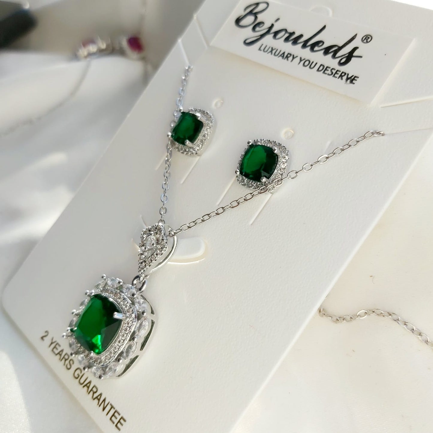 925 silver Zircon Cution Cut  pendant set
