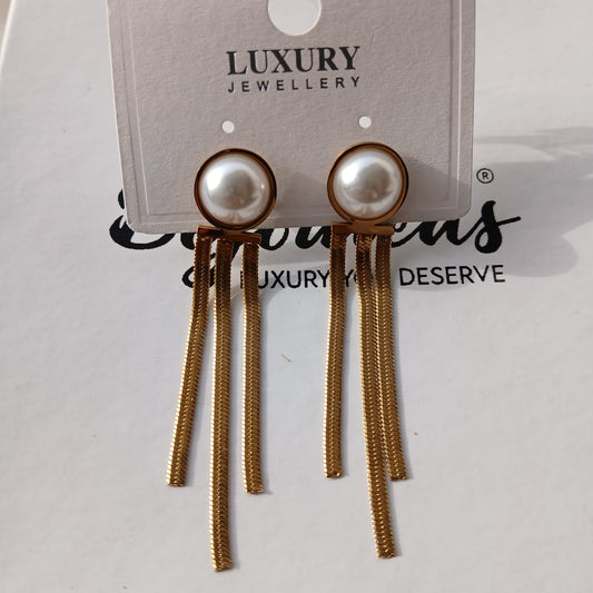 Pearl Tassel Long Earring